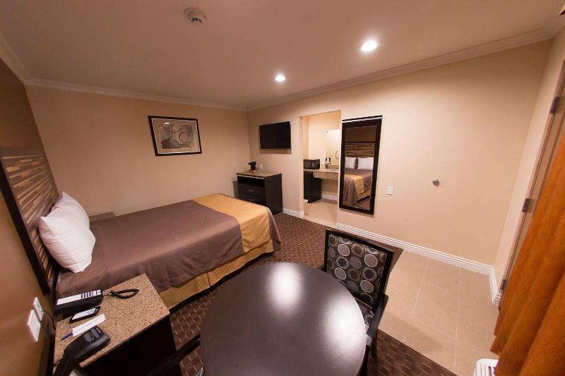 Diamond Inn&suites 2*