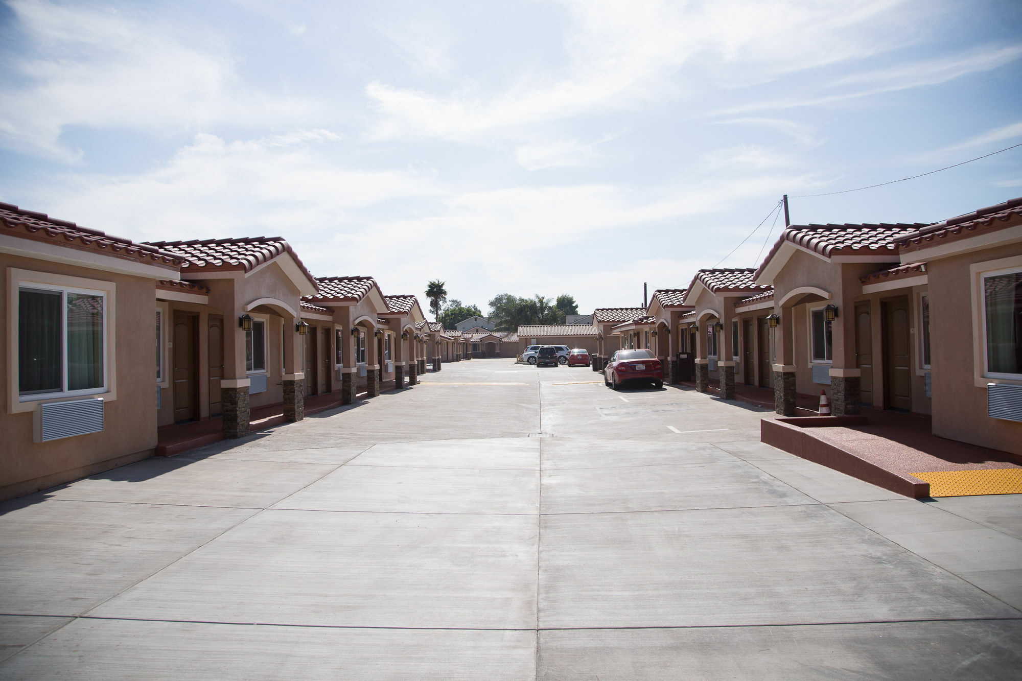Diamond Inn&suites 2*